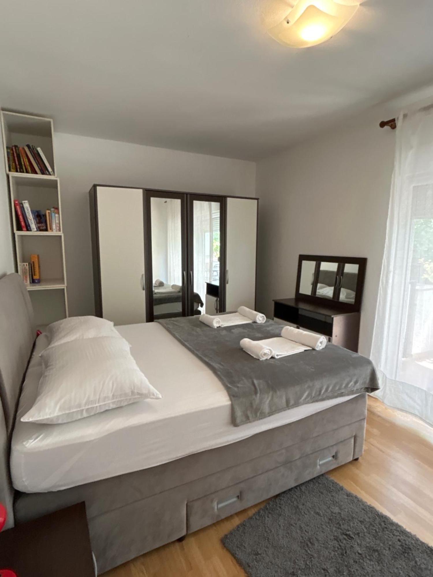 Apartments Purkovic Vodice Luaran gambar